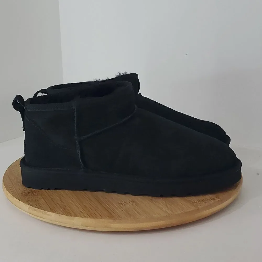 UGG Classic Ultra Mini Boot Black Suede Wool Ankle Shoe Men's US 9 New